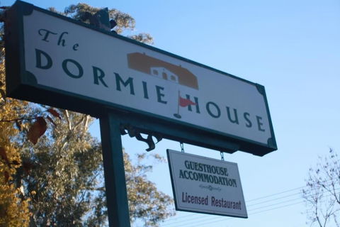 The Dormie House - On The Golf Course - Australian Directory 4