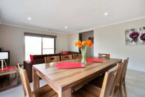 Serviced Houses Point Cook - Australian Directory 2
