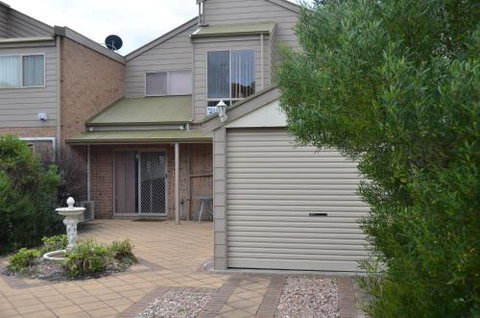 Arcadia Landing - Australian Directory 6