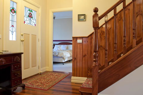 Lucy's House Serenity - Australian Directory 4