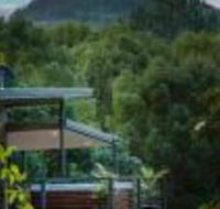 Babbling Brook Retreat - Australian Directory
