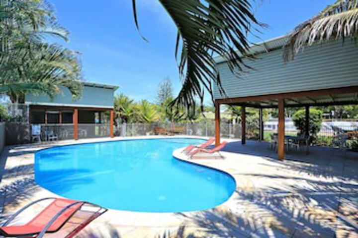 South Isis QLD Australian Directory