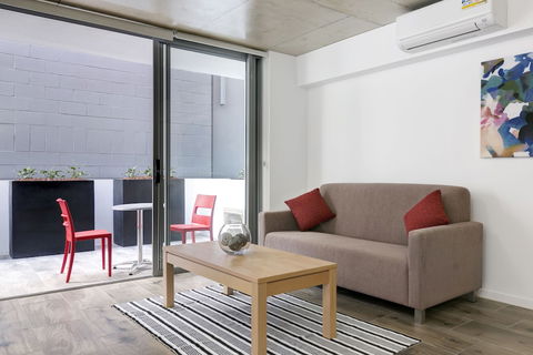 Direct Hotels - Pavilion And Governor On Brookes - Australian Directory 6