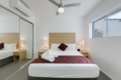 Direct Hotels - Pavilion And Governor On Brookes - Australian Directory 2