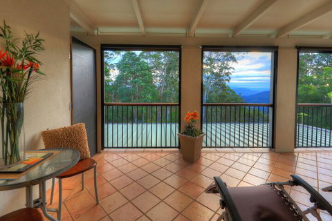 Mapleton Falls Accommodation - Australian Directory 4