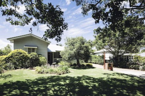 Barbara's Guesthouse - Australian Directory 0