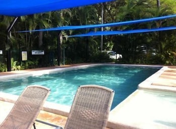 Ellis Beach Oceanfront Bungalows - Campground - Australian Directory 0