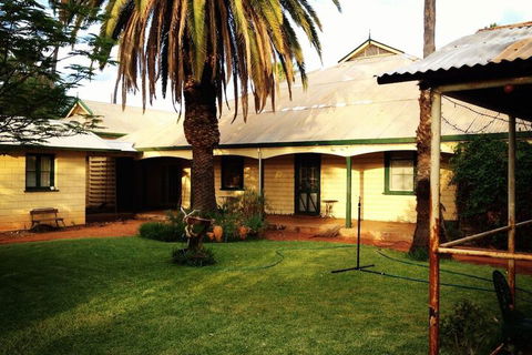 Wooleen Station - Australian Directory 2