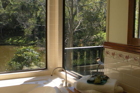 Montville Country Cabins - Australian Directory 3