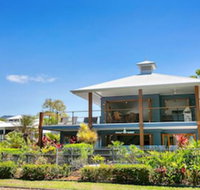 Reeflections Beachfront Holiday House - Australian Directory