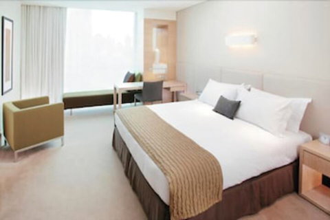 Crown Metropol - Australian Directory 6