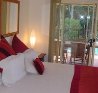 Tropical Coast Retreat - Australian Directory