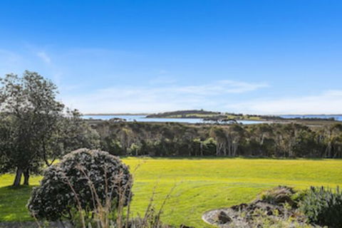 Banksia Park Estate - Australian Directory 0