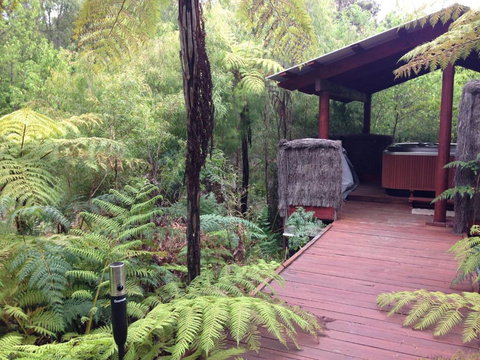 Mudstone Spa Retreat - Australian Directory 3