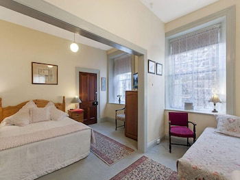 Victoria House - Australian Directory 2