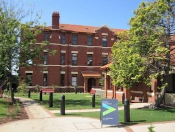 Alphington VIC Australian Directory