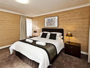 Riverway Chalets - Australian Directory 3