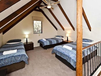 Riverway Chalets - Australian Directory 2