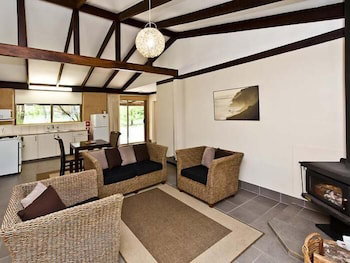 Riverway Chalets - Australian Directory 1