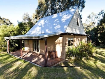 Riverway Chalets - Australian Directory 0
