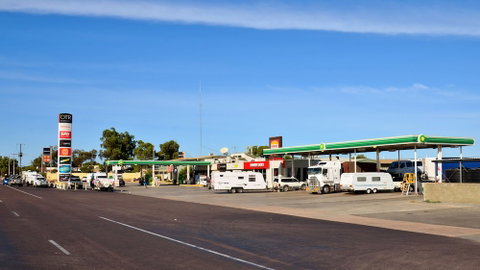Highway One Ceduna - Australian Directory 2