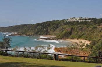 Villa Coolum - Australian Directory 5