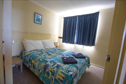 SURFBEACH HOLIDAY PARK - Australian Directory 2
