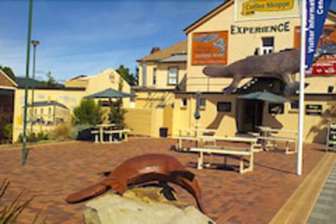 Lucas Hotel - Australian Directory 7