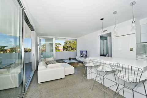 Bondi Beach Apartments - Australian Directory 4