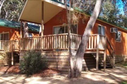 Island View Beach Resort - Australian Directory 2