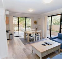 Bondi Beach Garden Apartment - Australian Directory