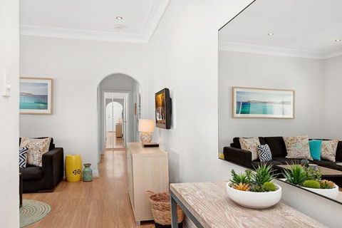 Beachside Bliss - Australian Directory 5
