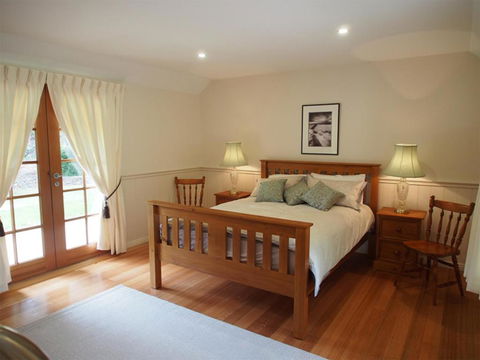 Tahara Cottage - Australian Directory 4