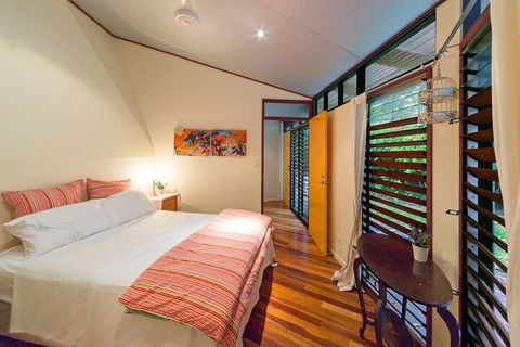 The Dome House - Australian Directory 4