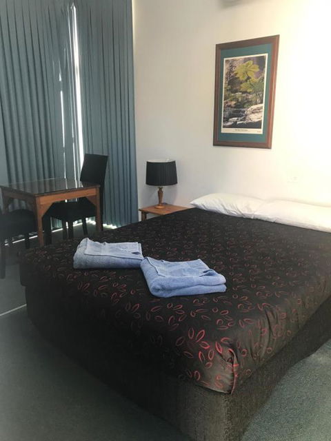 Injune Motel - Australian Directory 2