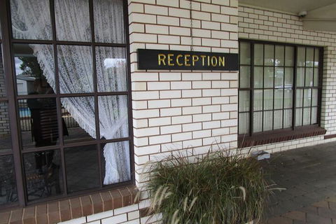 Southern Comfort Motor Inn - Australian Directory 1