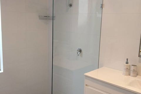 Durham Lodge - Australian Directory 4