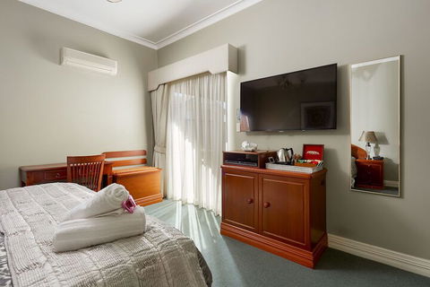 Durham Lodge - Australian Directory 1