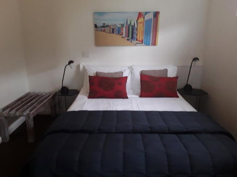 Narooma Golfers Lodge - Australian Directory 5