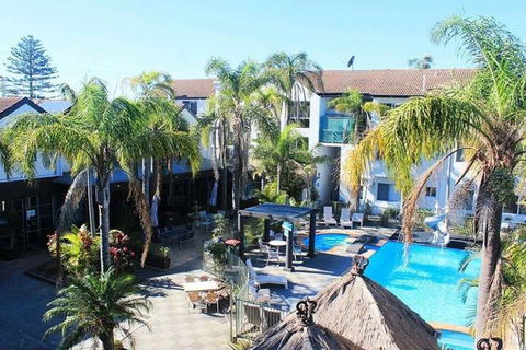 Ocean Side Hawks Nest - Australian Directory 1