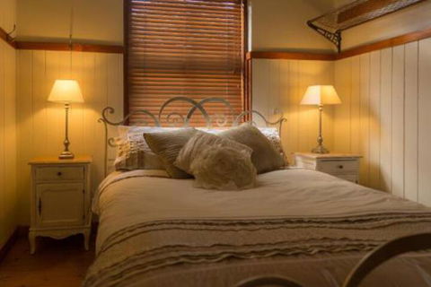 Celestial Dew Of Tyalgum Guest House - Australian Directory 5