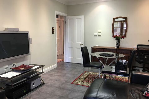 Swan Inn Bed & Breakfast - Australian Directory 3