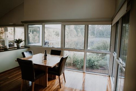 Silkwood Chalets - Australian Directory 4