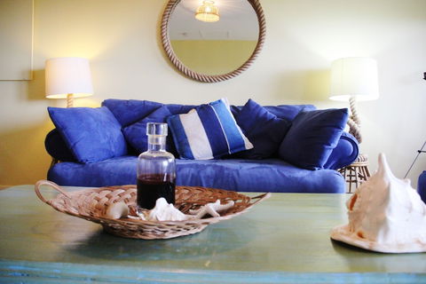 Victor Apartments - Australian Directory 1