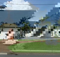 Kurrmine Beach Motel - Australian Directory