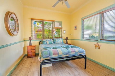 Tropic Days Backpackers - Australian Directory 6