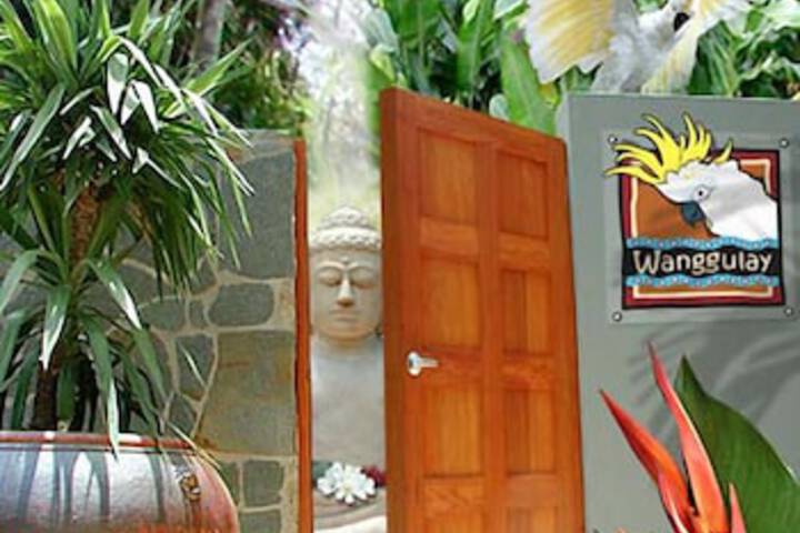 Kamerunga QLD Australian Directory