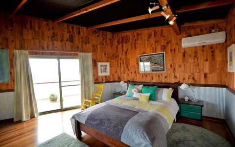 Eagles Nest - Australian Directory 6