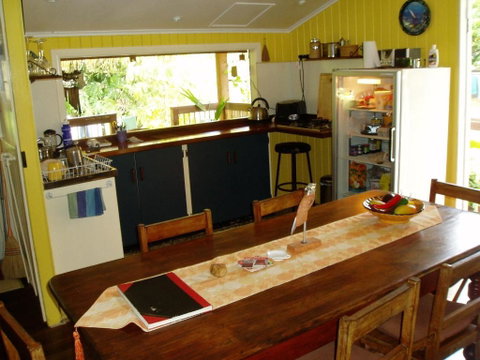 Mango Tourist Hostel - Australian Directory 6