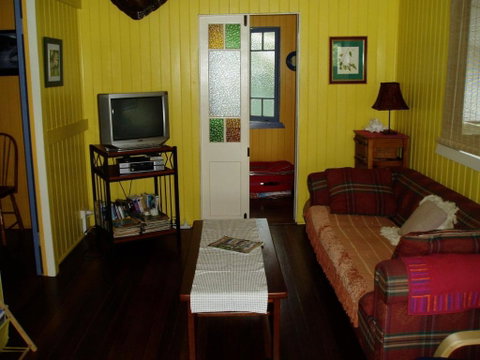 Mango Tourist Hostel - Australian Directory 2